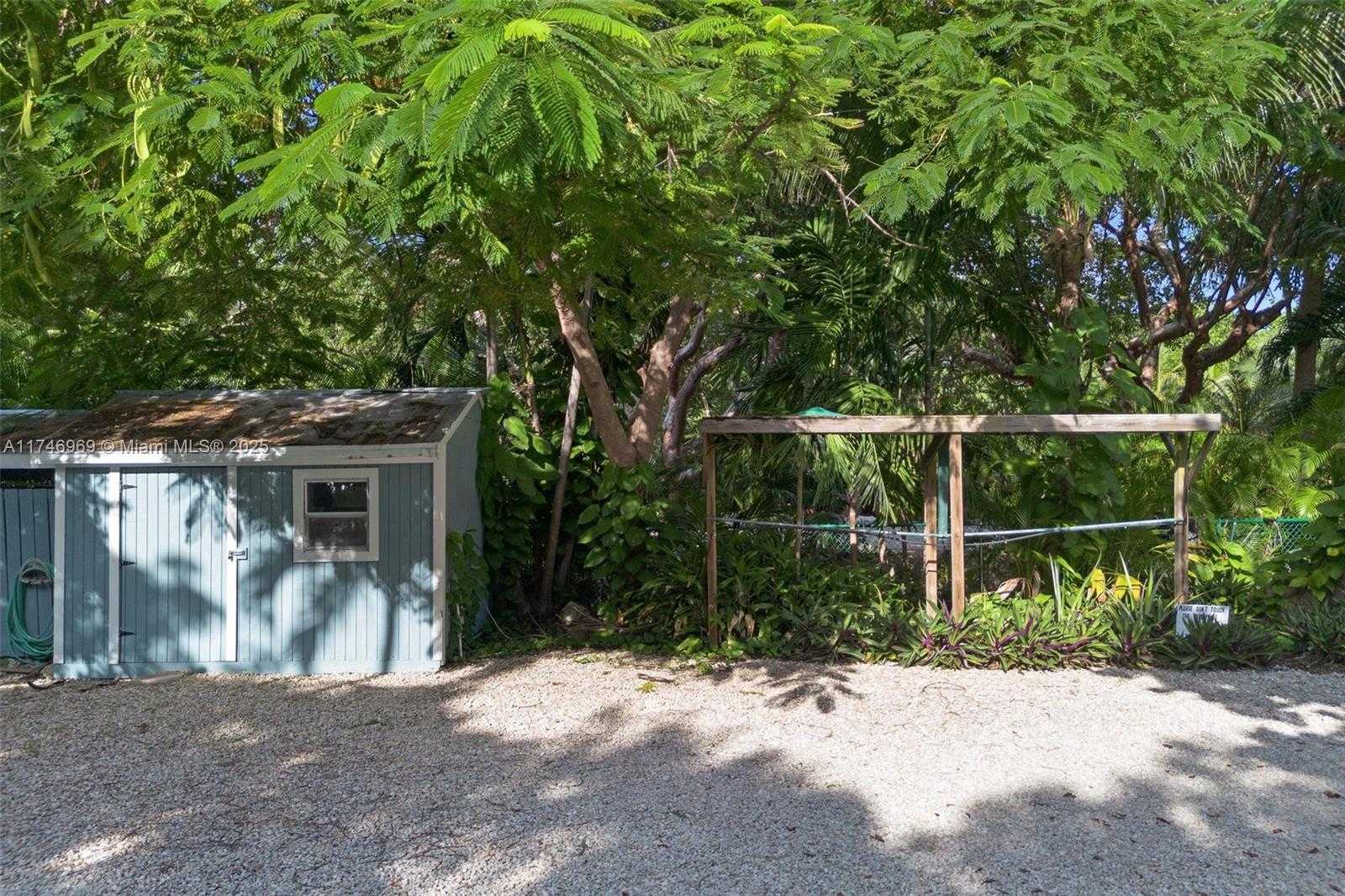 Small Image of 815 EAST SHORE DR, Lower Keys Number 62