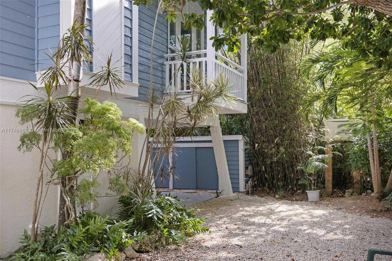 Small Image of 815 EAST SHORE DR, Lower Keys Number 63