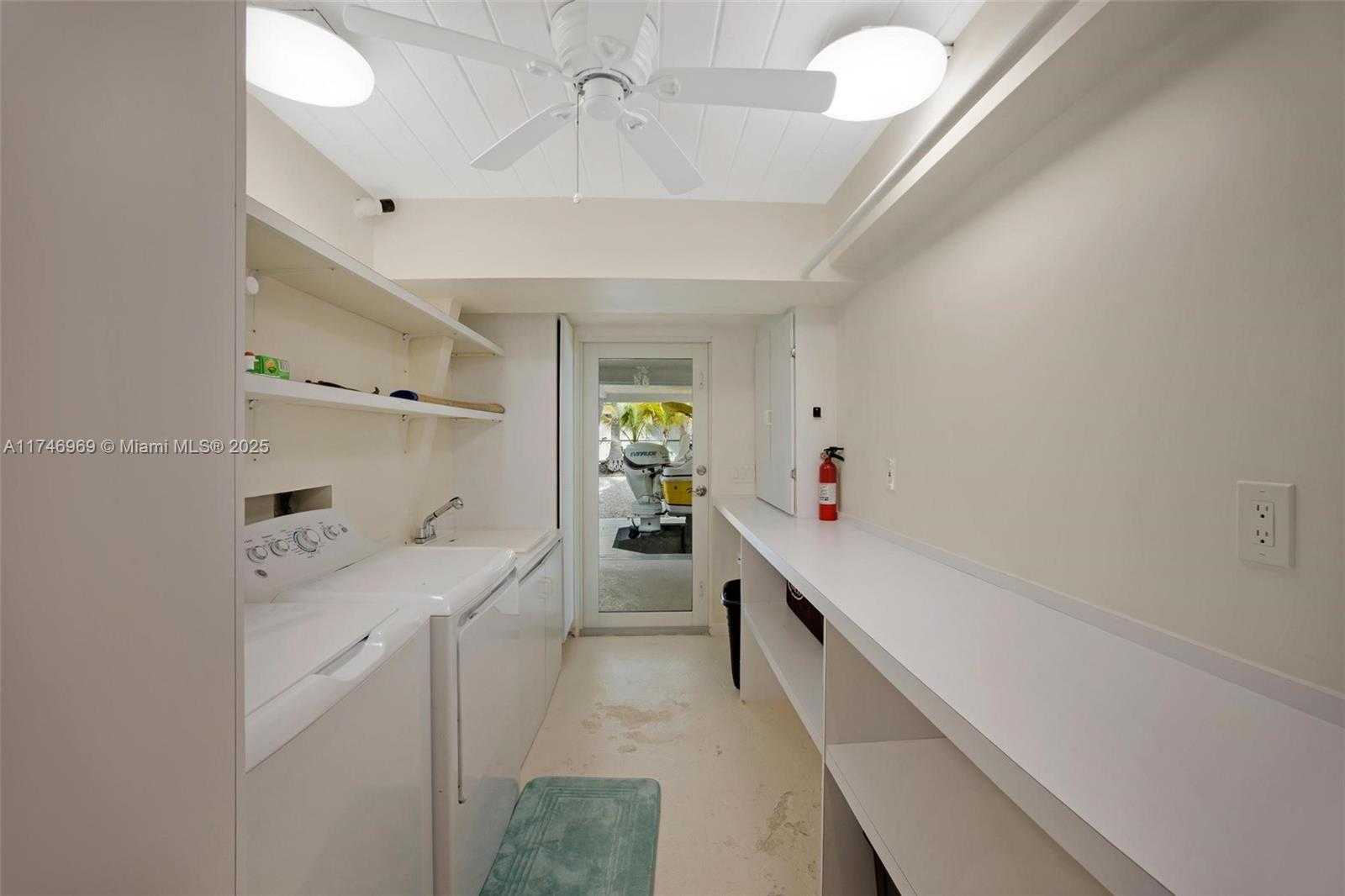 Small Image of 815 EAST SHORE DR, Lower Keys Number 72