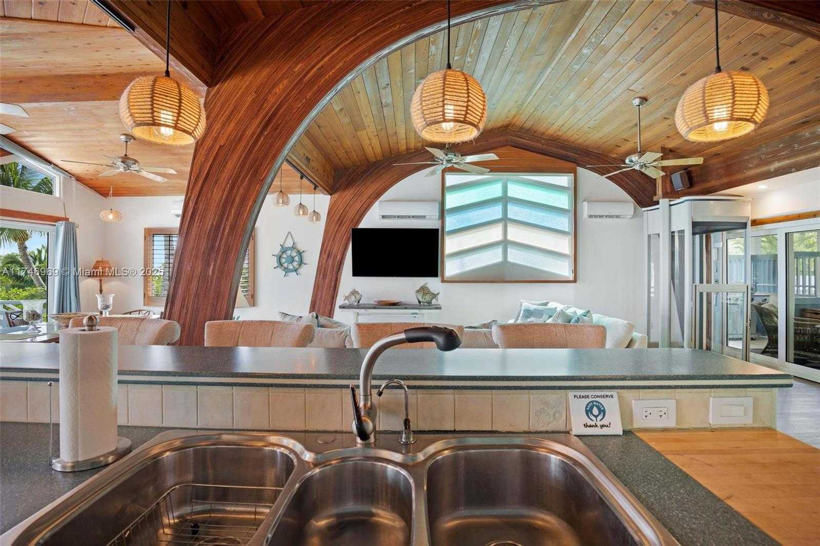 Small Image of 815 EAST SHORE DR, Lower Keys Number 8