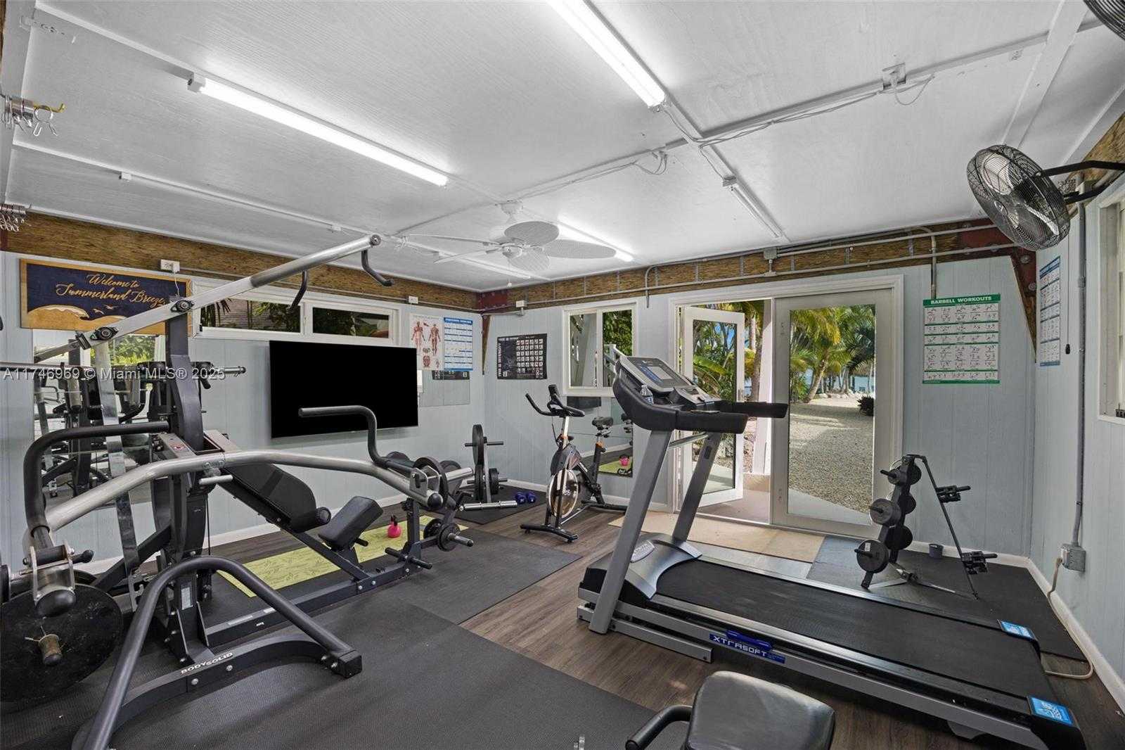 Small Image of 815 EAST SHORE DR, Lower Keys Number 83