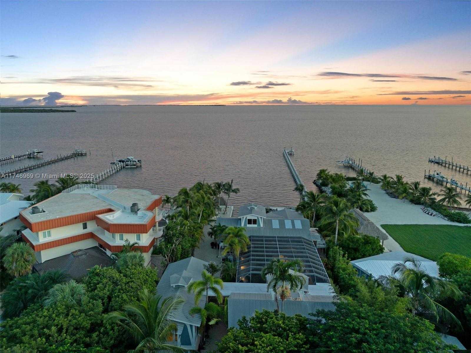 Small Image of 815 EAST SHORE DR, Lower Keys Number 87