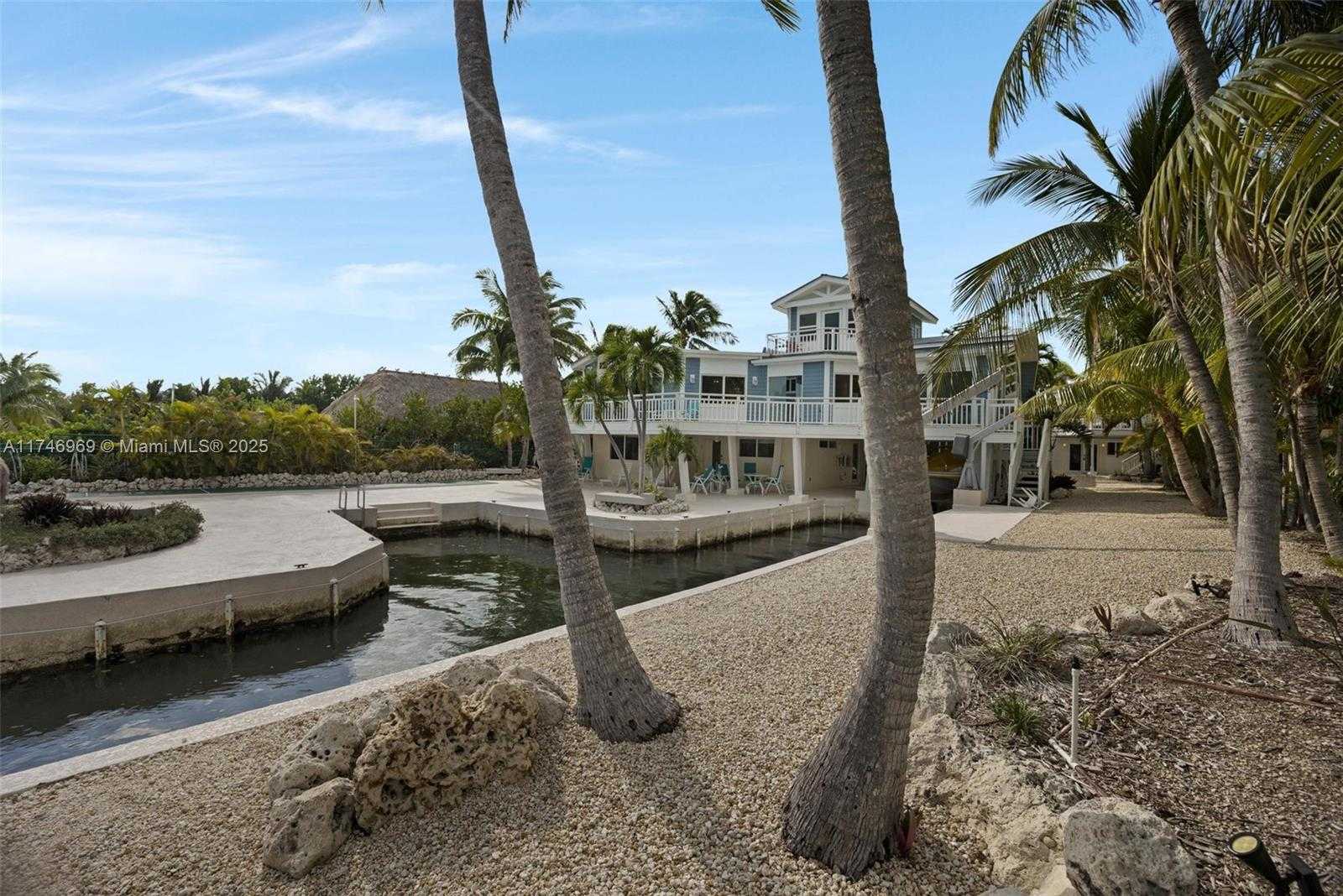 Small Image of 815 EAST SHORE DR, Lower Keys Number 91