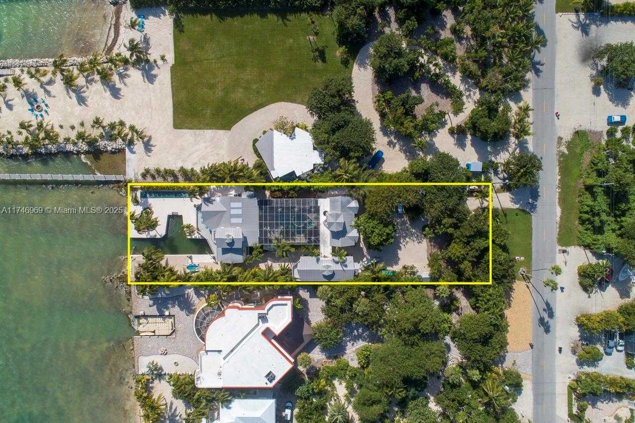 Small Image of 815 EAST SHORE DR, Lower Keys Number 93