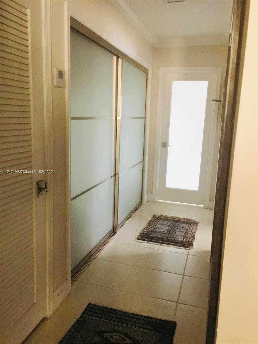 Small Image of 1460 TAGUS AVE, Coral Gables Number 11