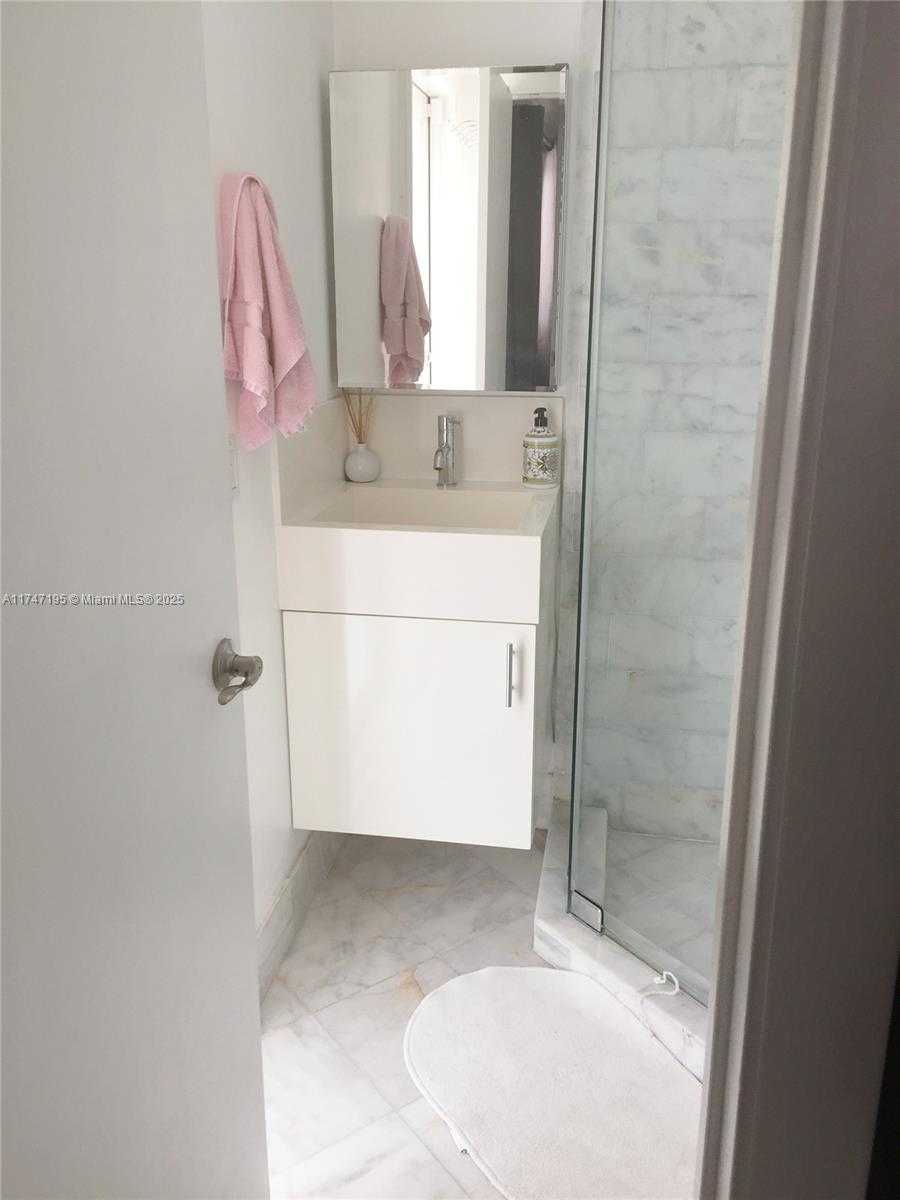 Small Image of 1460 TAGUS AVE, Coral Gables Number 14