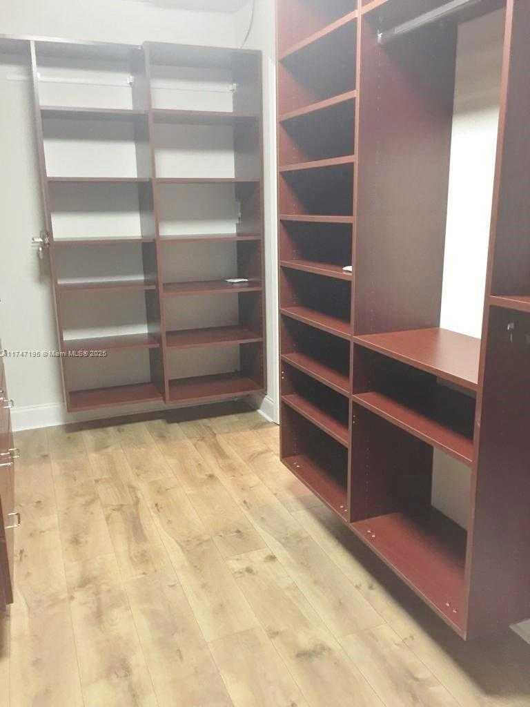 Small Image of 1460 TAGUS AVE, Coral Gables Number 23
