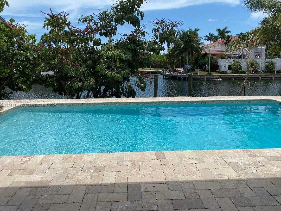 Small Image of 1460 TAGUS AVE, Coral Gables Number 31