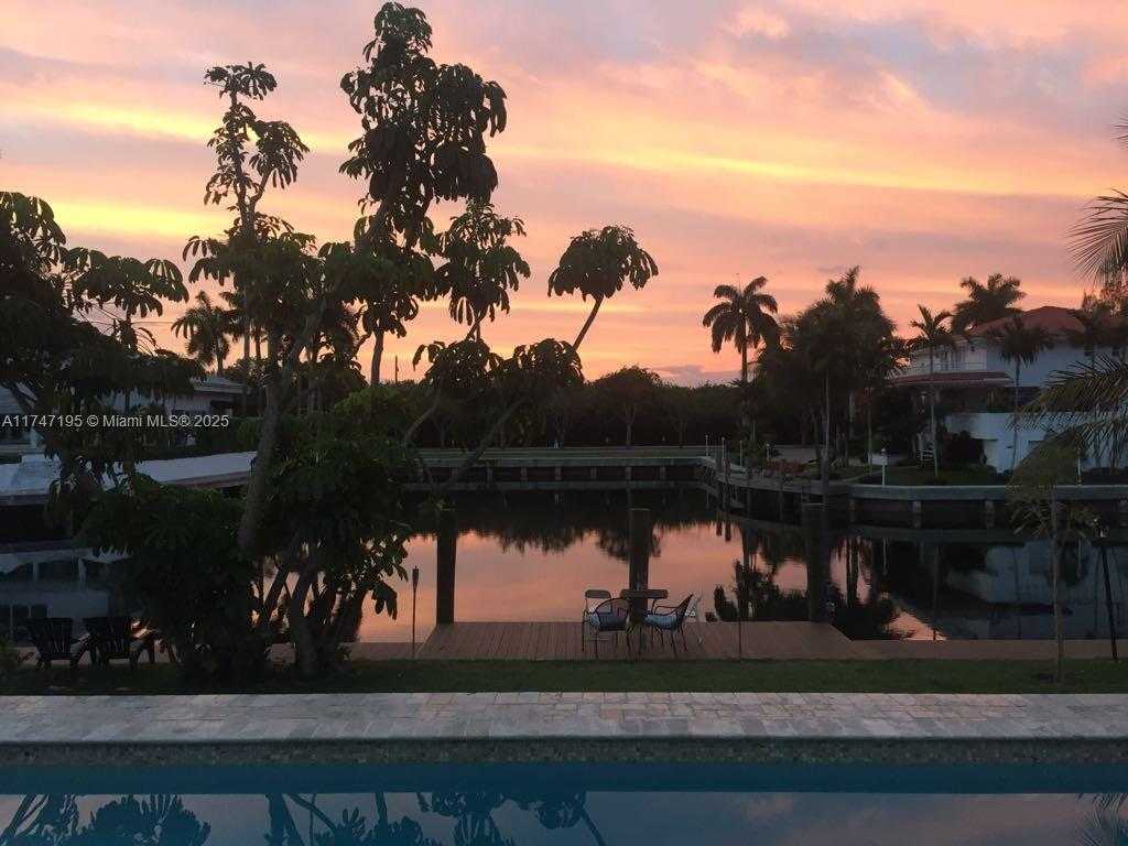 Small Image of 1460 TAGUS AVE, Coral Gables Number 39