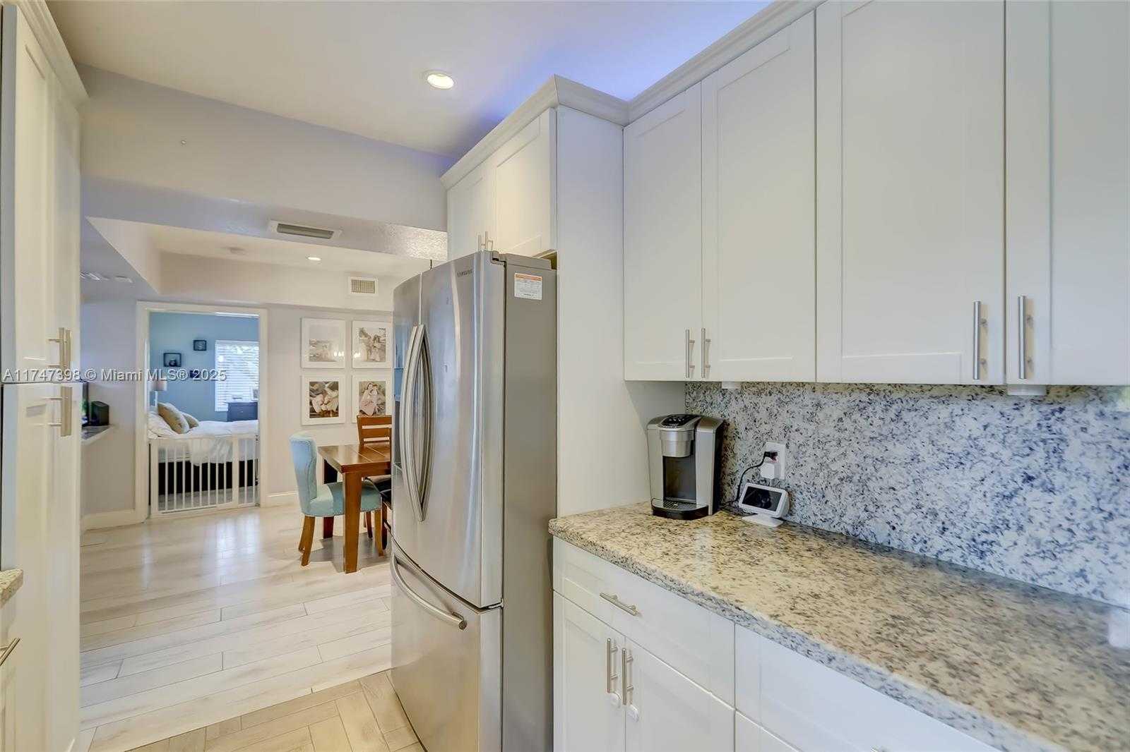 Small Image of 1516 SOUTH WEST 30TH AVE, Fort Lauderdale Number 16