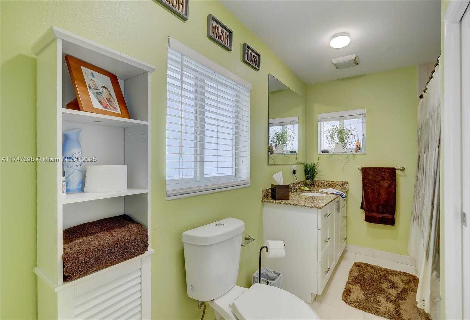 Small Image of 1516 SOUTH WEST 30TH AVE, Fort Lauderdale Number 24