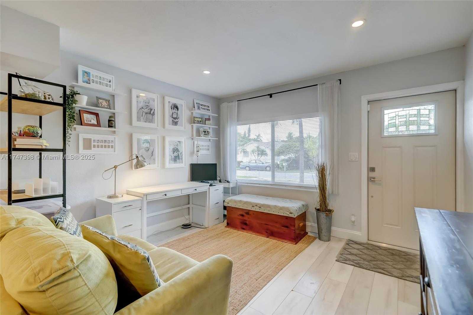 Small Image of 1516 SOUTH WEST 30TH AVE, Fort Lauderdale Number 7