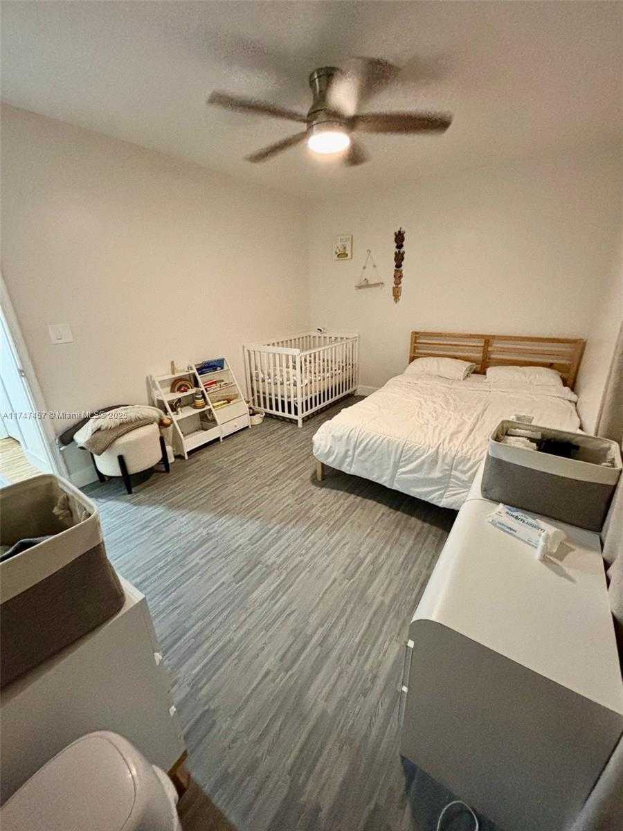 Small Image of 9501 NORTH WEST 18TH MNR, Plantation Number 36