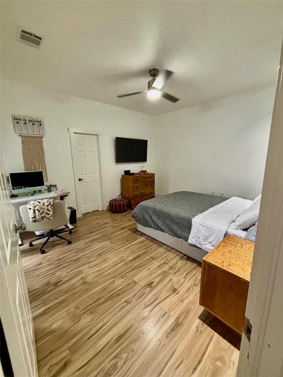 Small Image of 9501 NORTH WEST 18TH MNR, Plantation Number 45