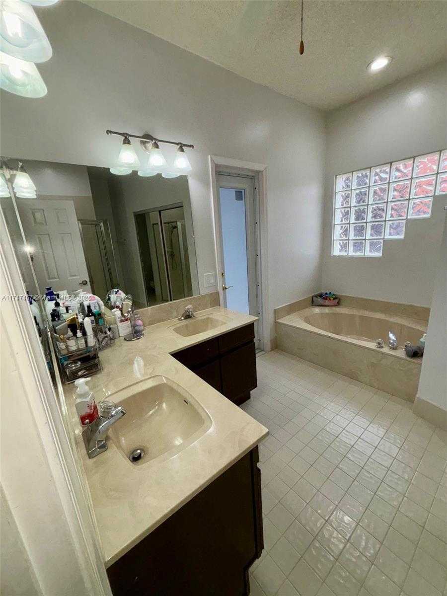 Small Image of 9501 NORTH WEST 18TH MNR, Plantation Number 47