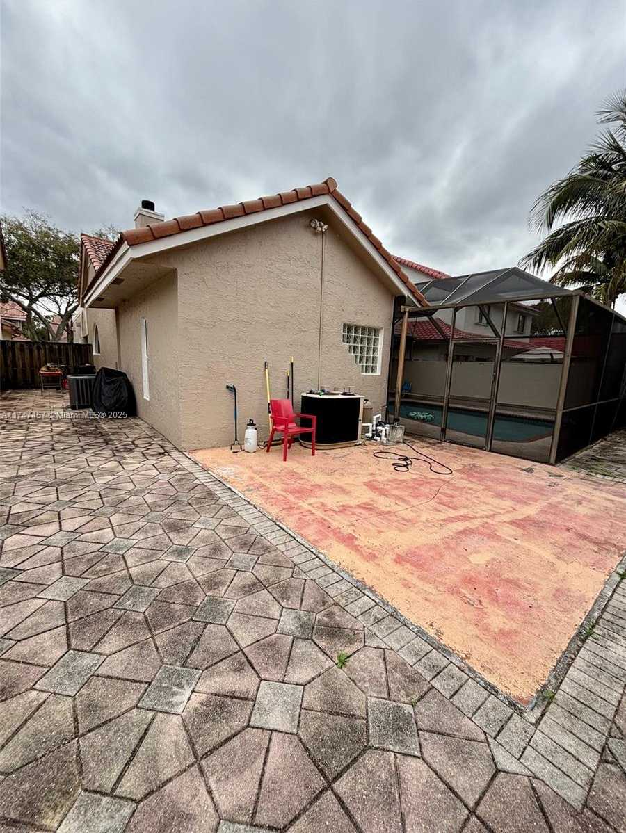 Small Image of 9501 NORTH WEST 18TH MNR, Plantation Number 70
