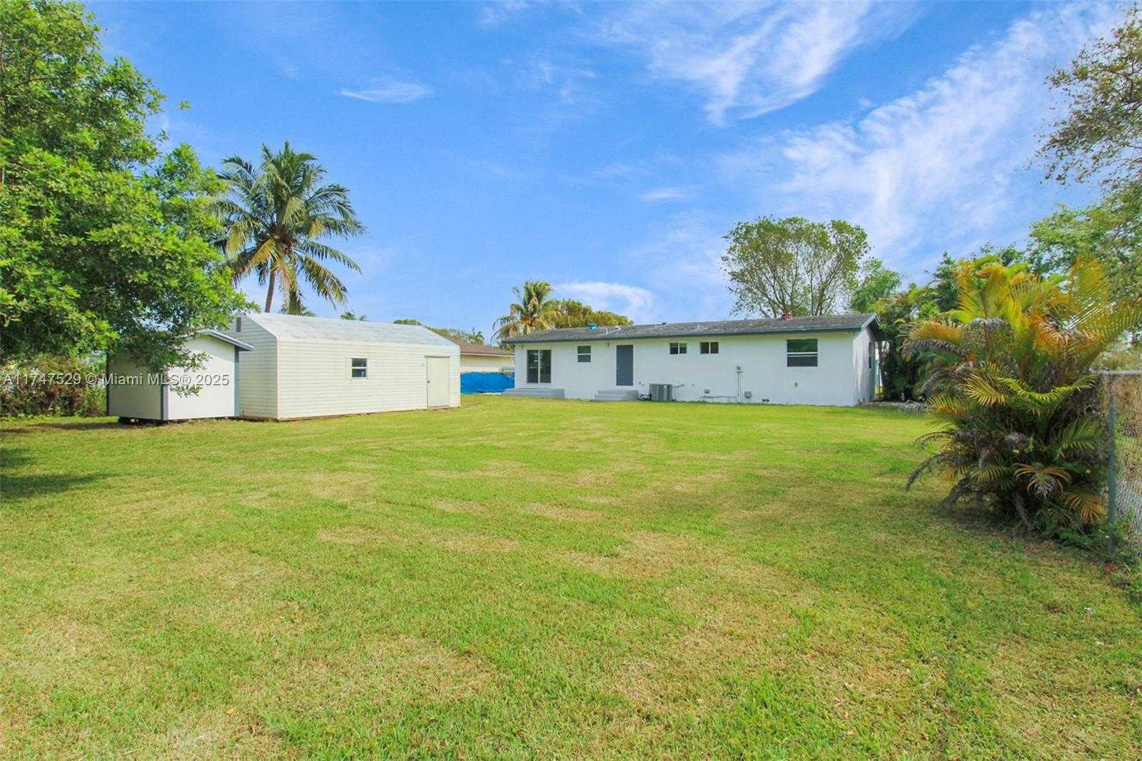 Small Image of 19930 CORAL SEA RD, Cutler Bay Number 19
