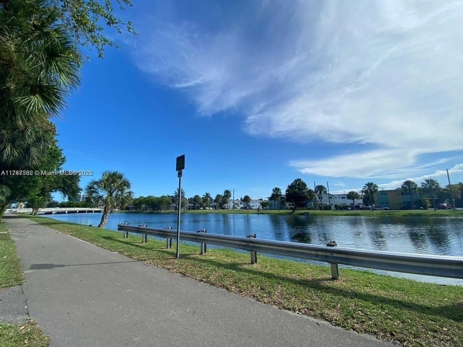 Small Image of 1445 NORTH EAST 172ND ST, North Miami Beach Number 2