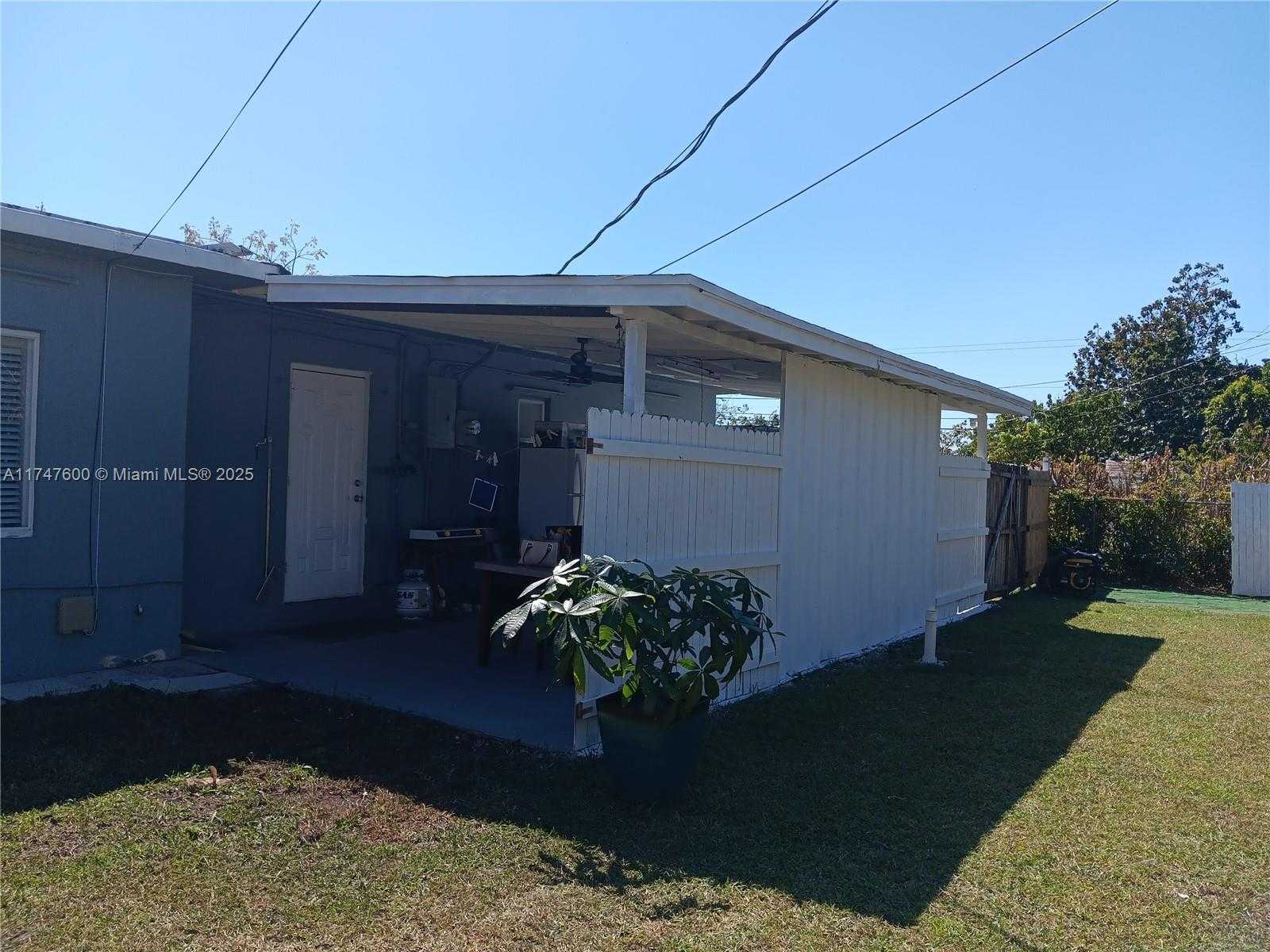 Small Image of 29130 KENTUCKY RD, Homestead Number 14