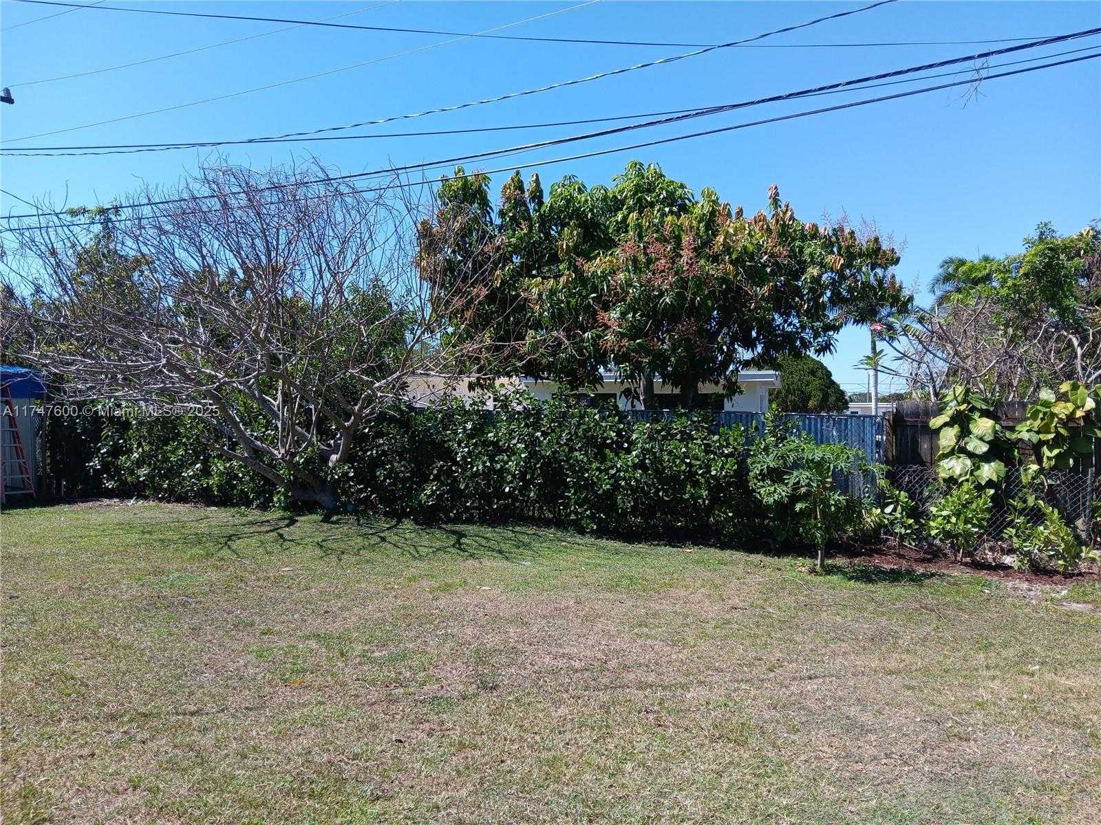 Small Image of 29130 KENTUCKY RD, Homestead Number 21
