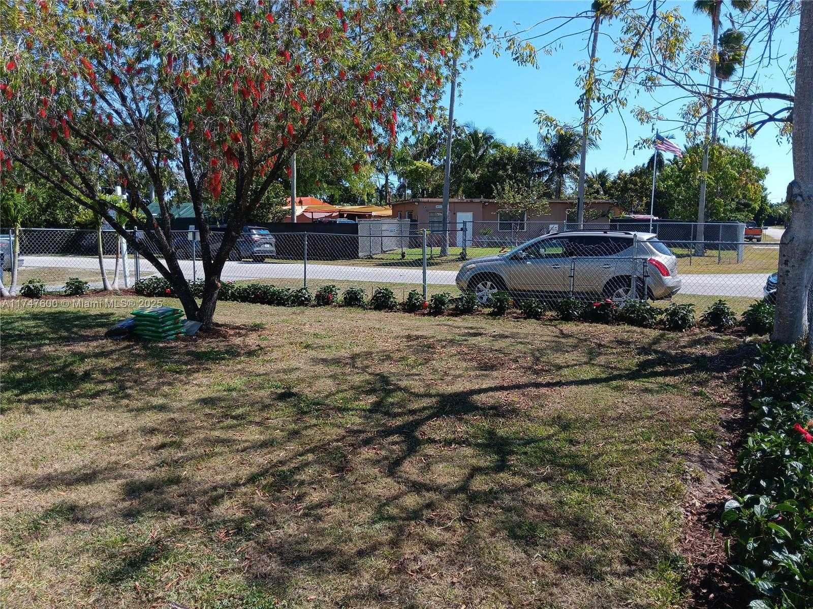 Small Image of 29130 KENTUCKY RD, Homestead Number 25