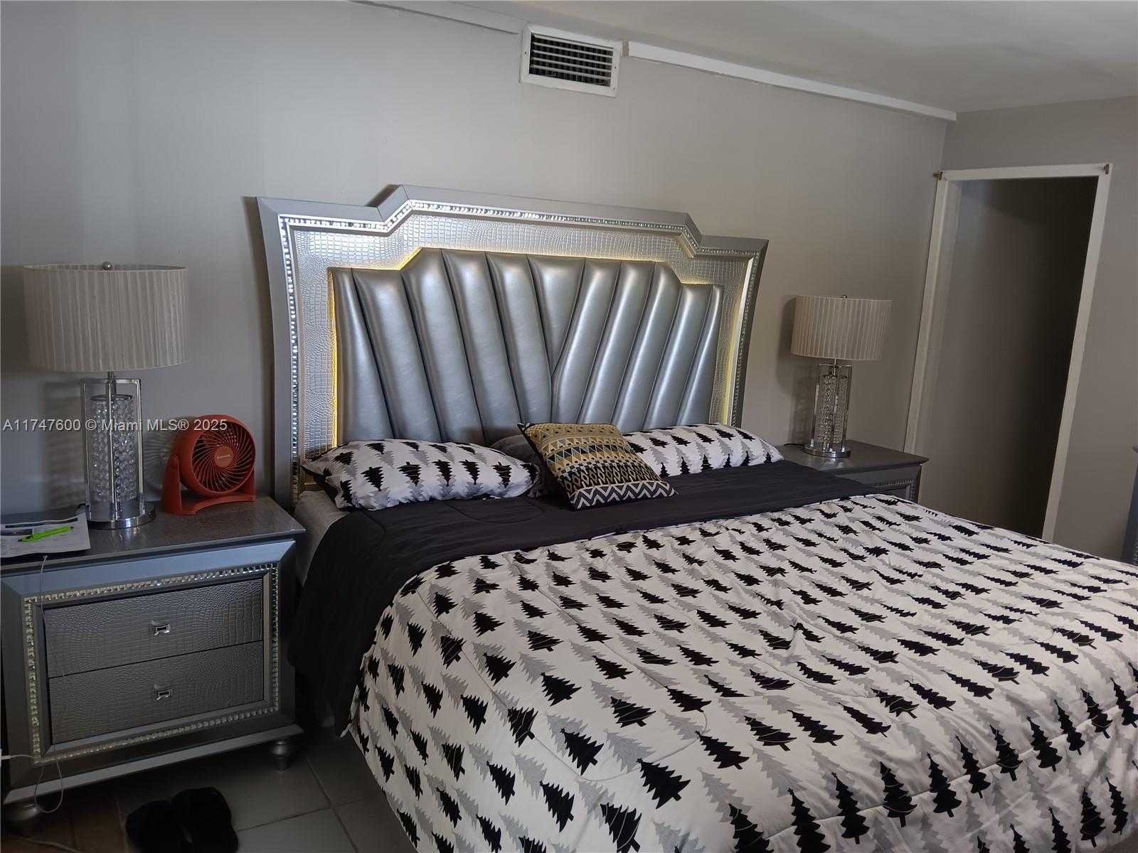 Small Image of 29130 KENTUCKY RD, Homestead Number 32