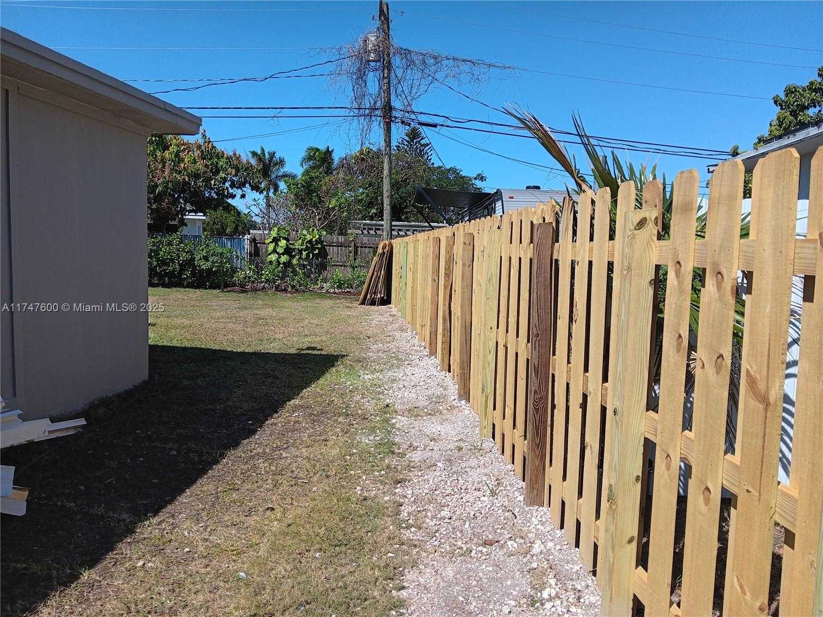 Small Image of 29130 KENTUCKY RD, Homestead Number 7