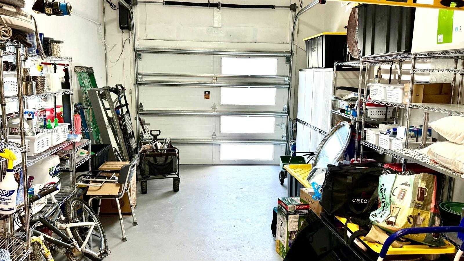 Small Image of 14745 NORTH SPUR DR, Miami Number 33