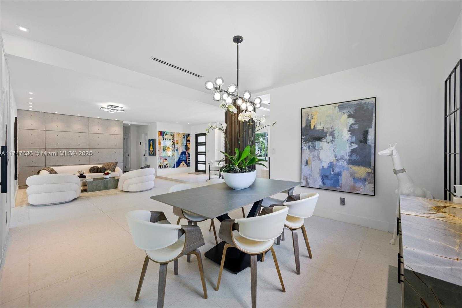 Small Image of 14745 NORTH SPUR DR, Miami Number 7