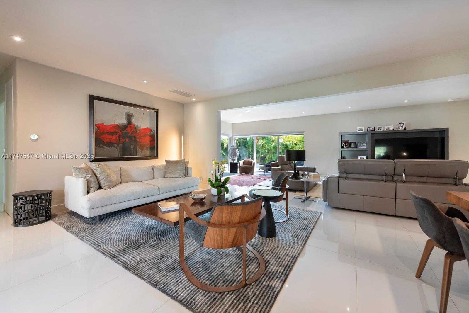 Small Image of 1270 NORTH EAST 97TH ST, Miami Shores Number 3