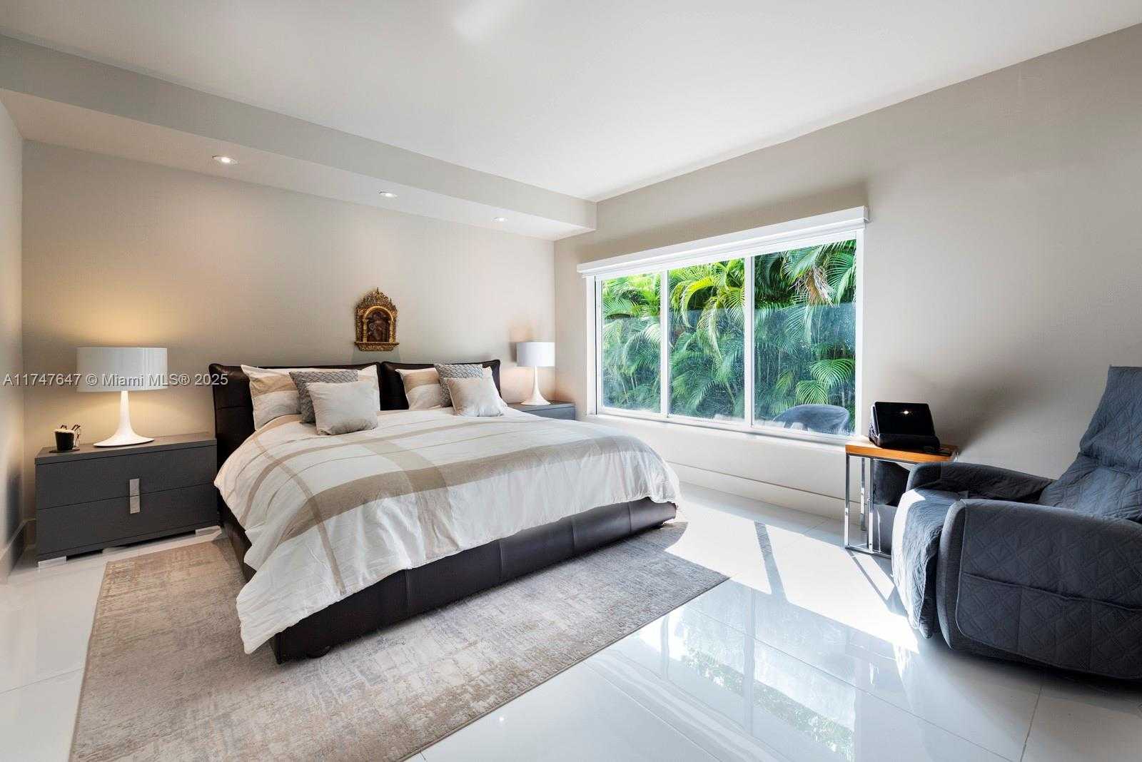 Small Image of 1270 NORTH EAST 97TH ST, Miami Shores Number 6