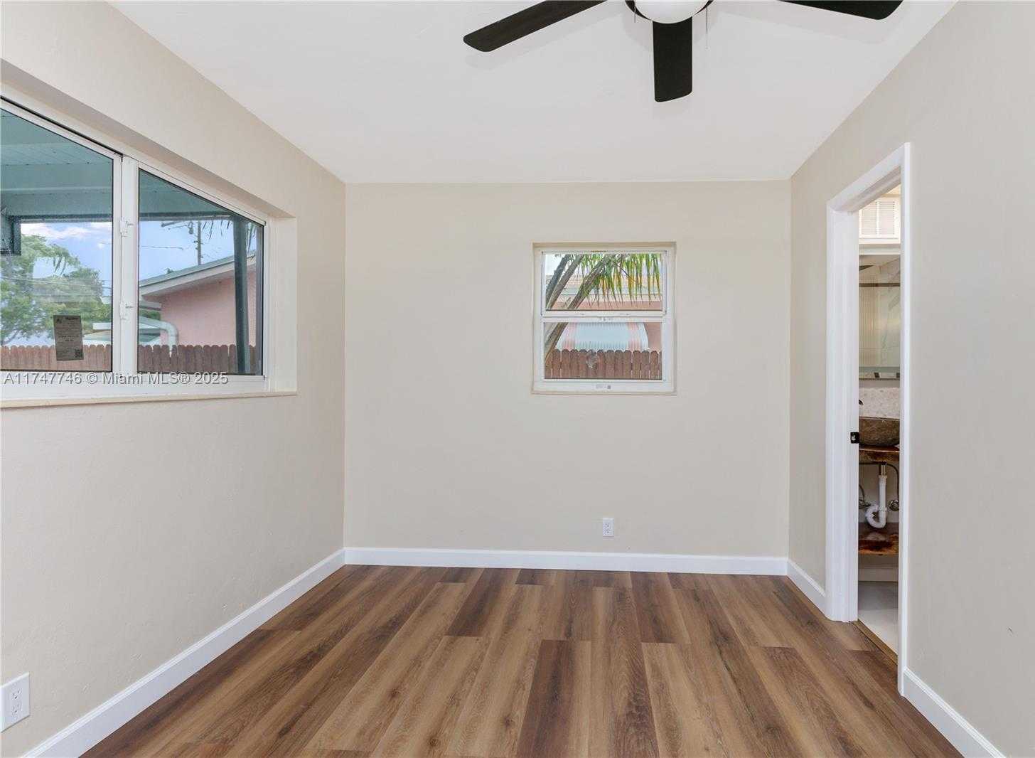 Small Image of 1507 HARDING ST, Hollywood Number 11