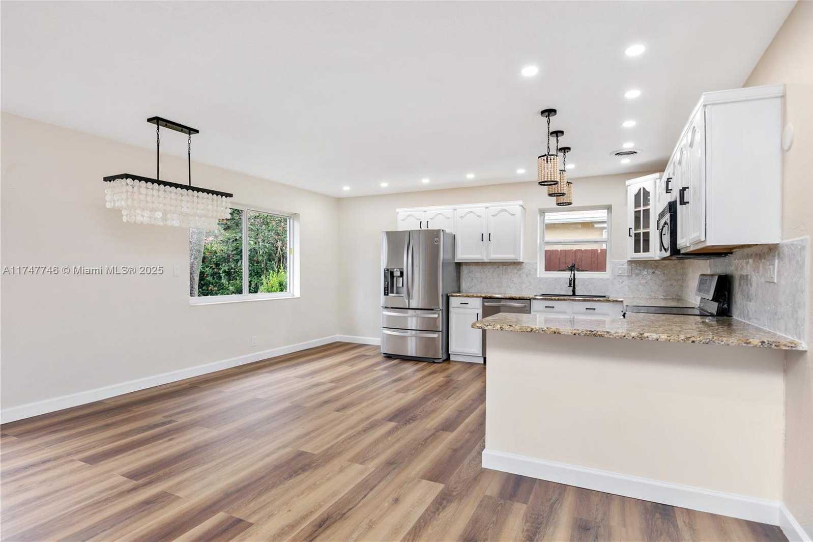 Small Image of 1507 HARDING ST, Hollywood Number 2