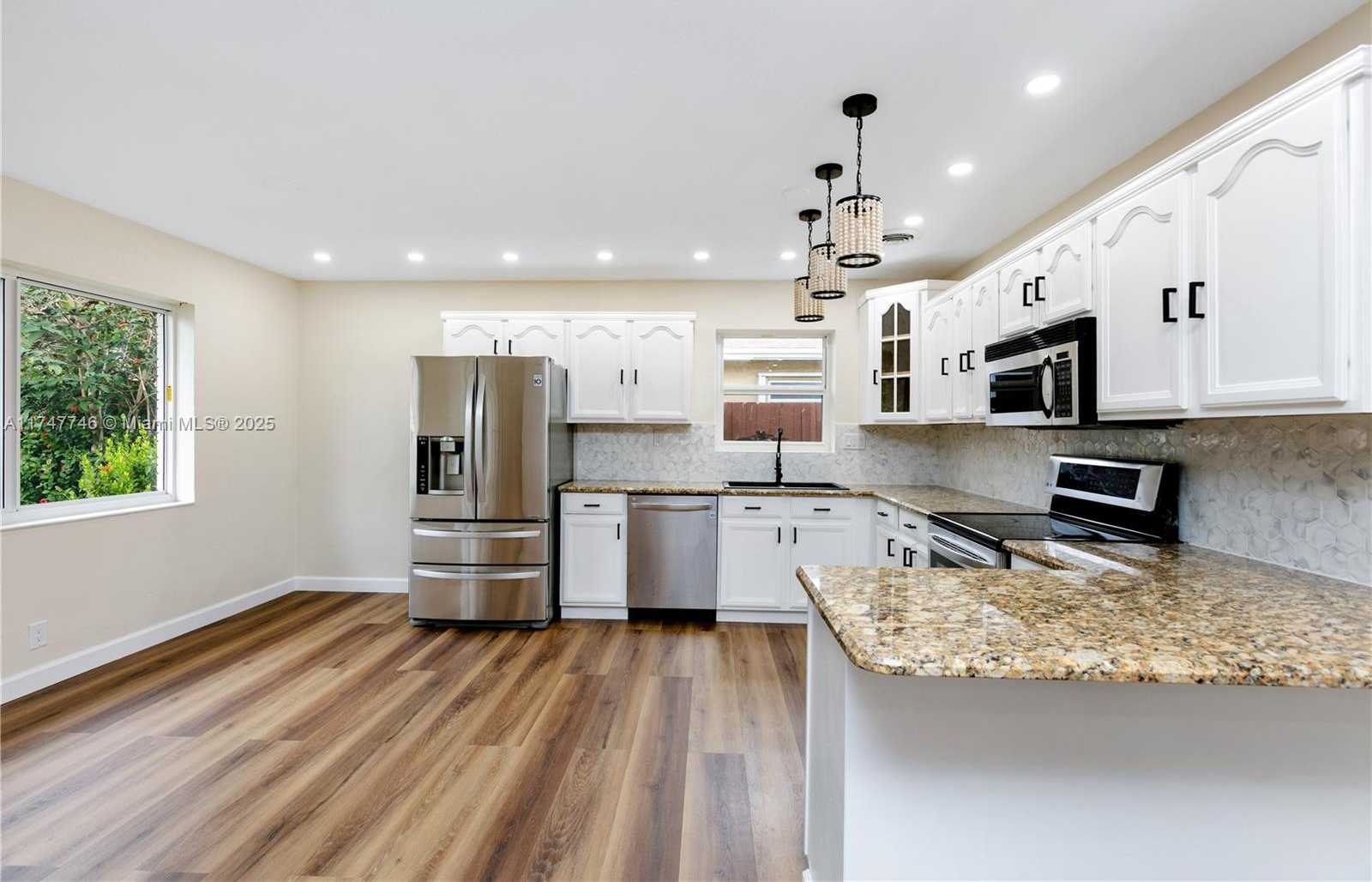 Small Image of 1507 HARDING ST, Hollywood Number 4