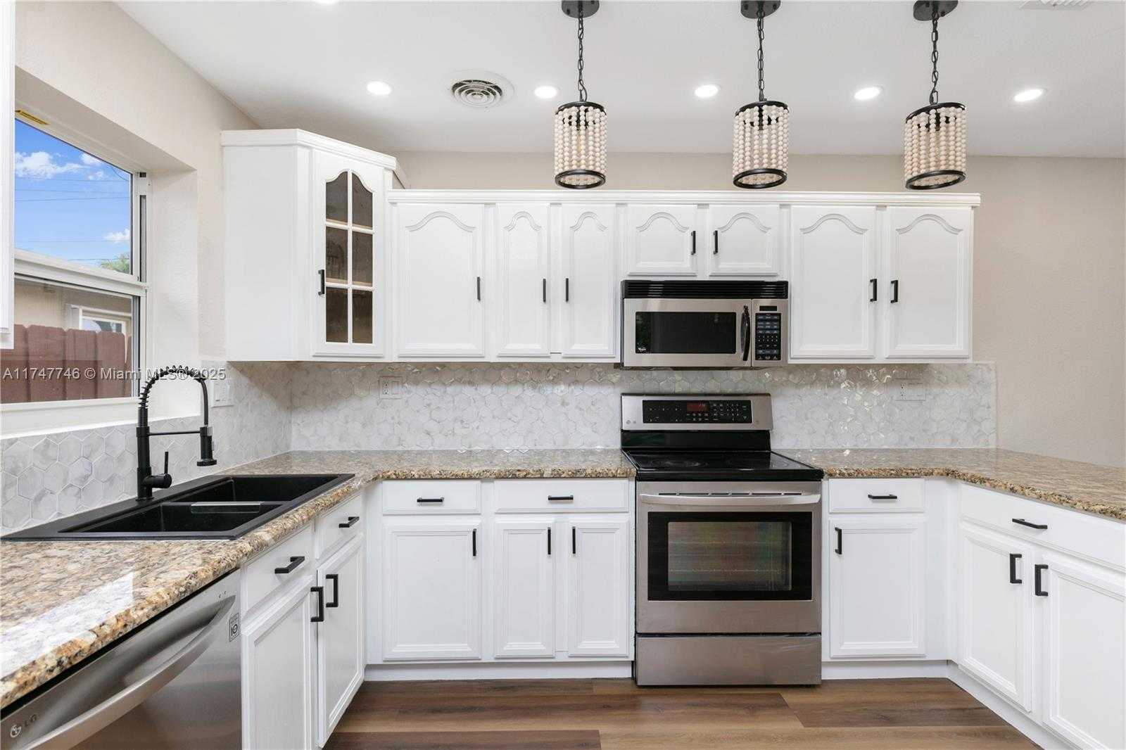 Small Image of 1507 HARDING ST, Hollywood Number 5