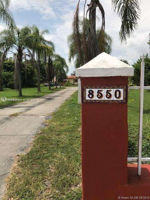 Small Image of 8550 MILLER DR, Miami Number 5