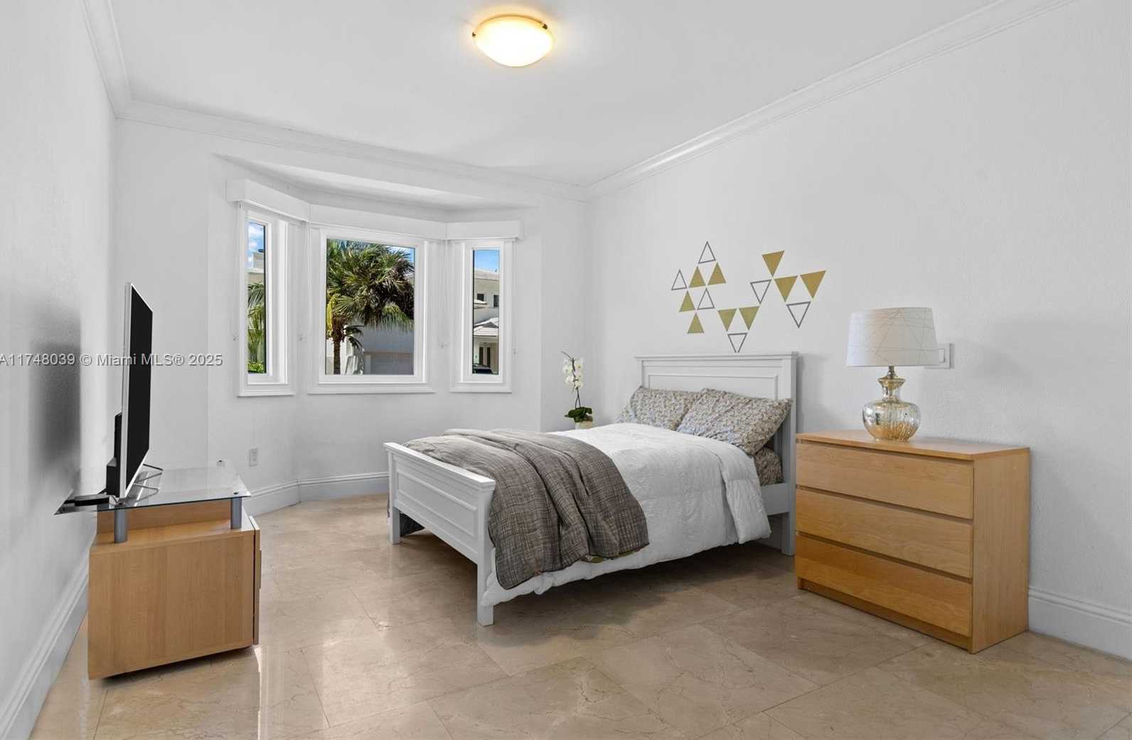 Small Image of 6 COCONUT LN, Key Biscayne Number 15