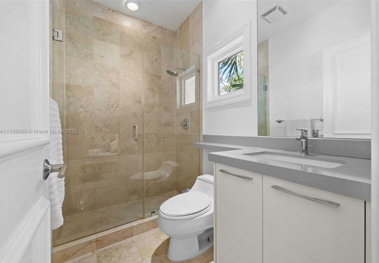 Small Image of 6 COCONUT LN, Key Biscayne Number 30
