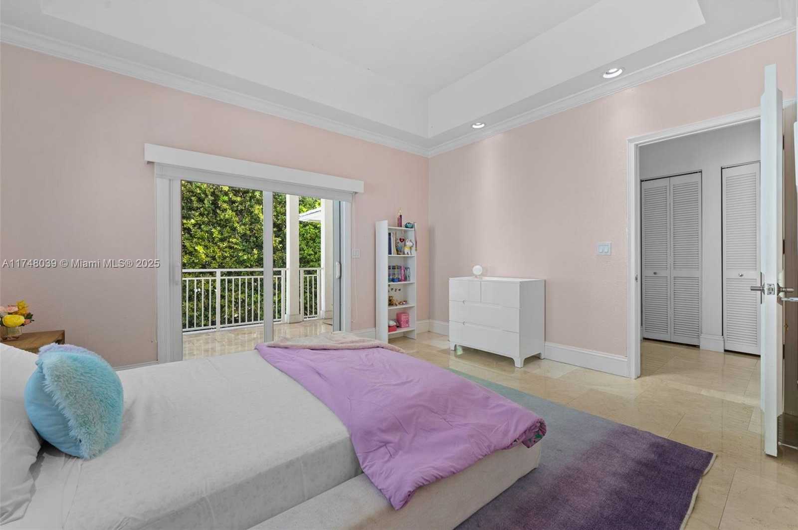 Small Image of 6 COCONUT LN, Key Biscayne Number 31