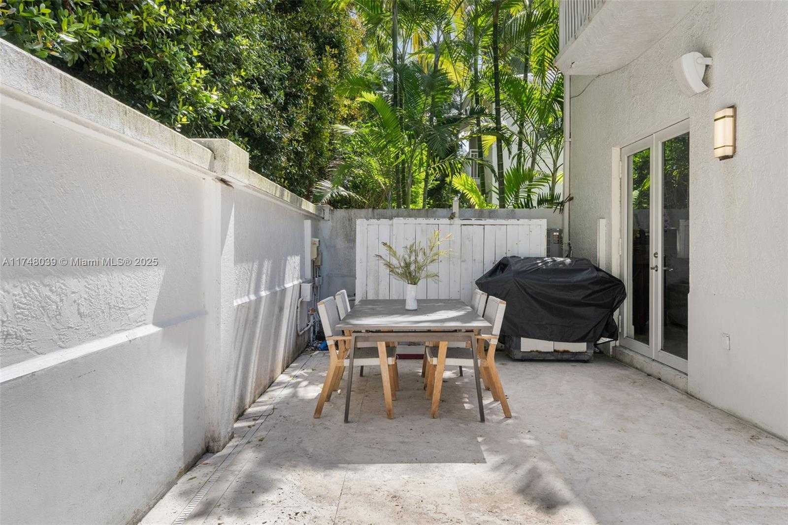 Small Image of 6 COCONUT LN, Key Biscayne Number 42