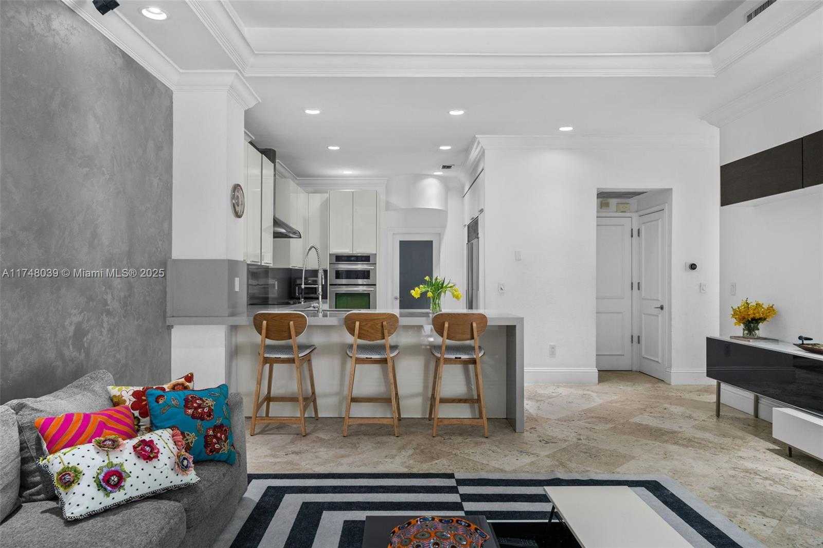 Small Image of 6 COCONUT LN, Key Biscayne Number 9