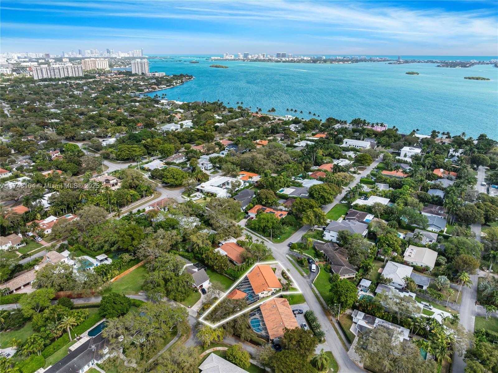 Small Image of 9280 NORTH EAST 12TH AVE, Miami Shores Number 2