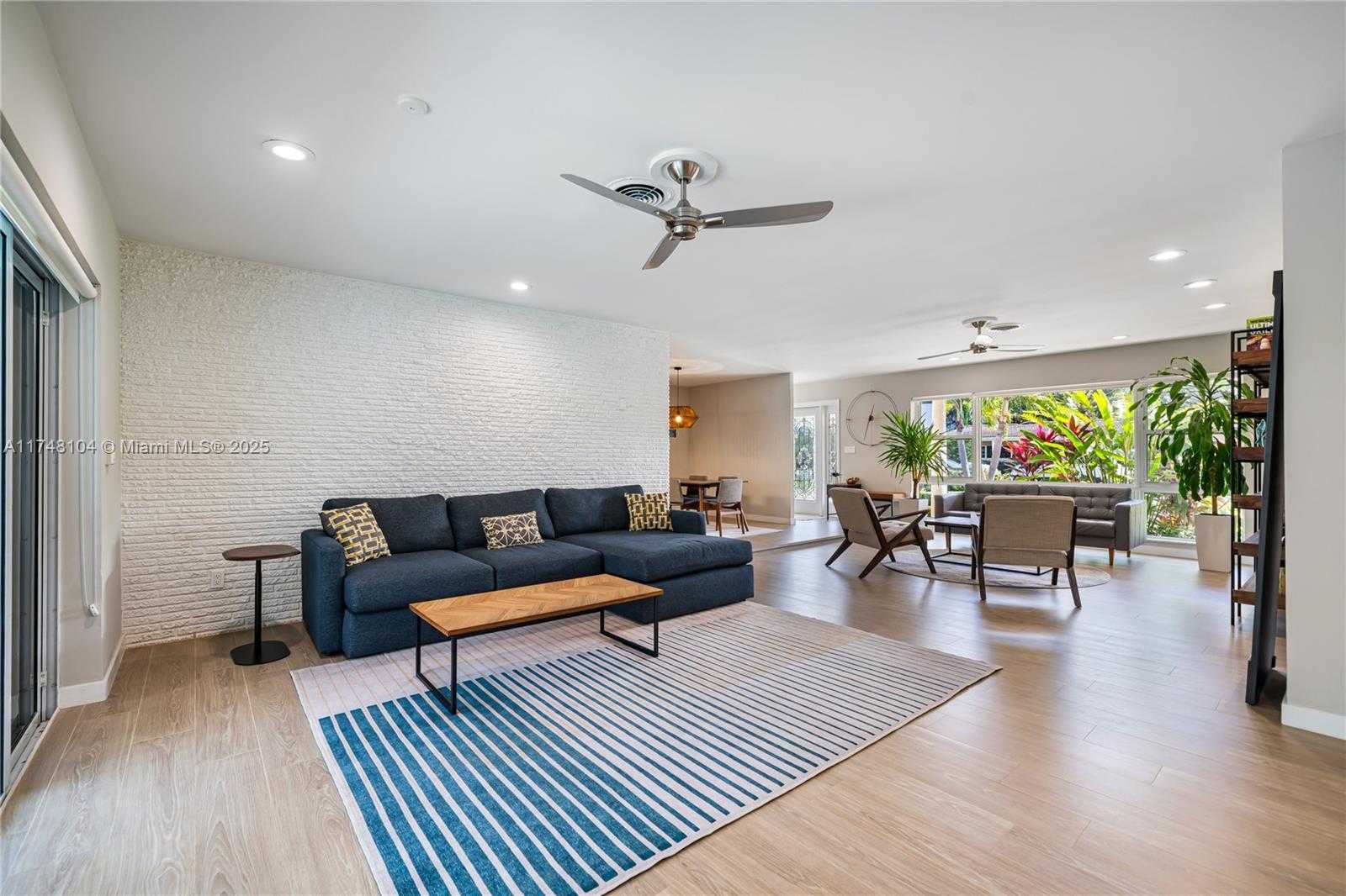 Small Image of 9280 NORTH EAST 12TH AVE, Miami Shores Number 22