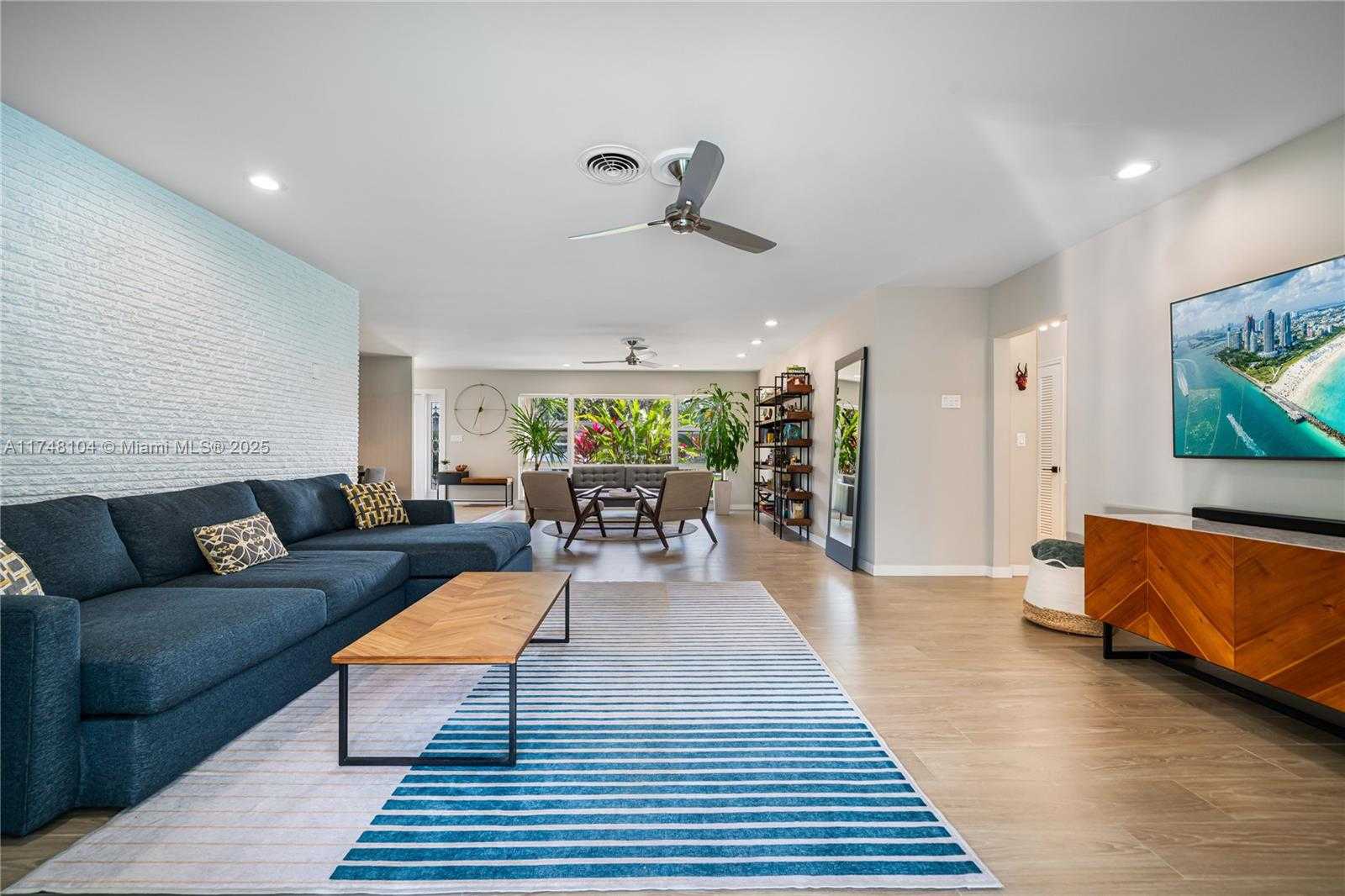 Small Image of 9280 NORTH EAST 12TH AVE, Miami Shores Number 23