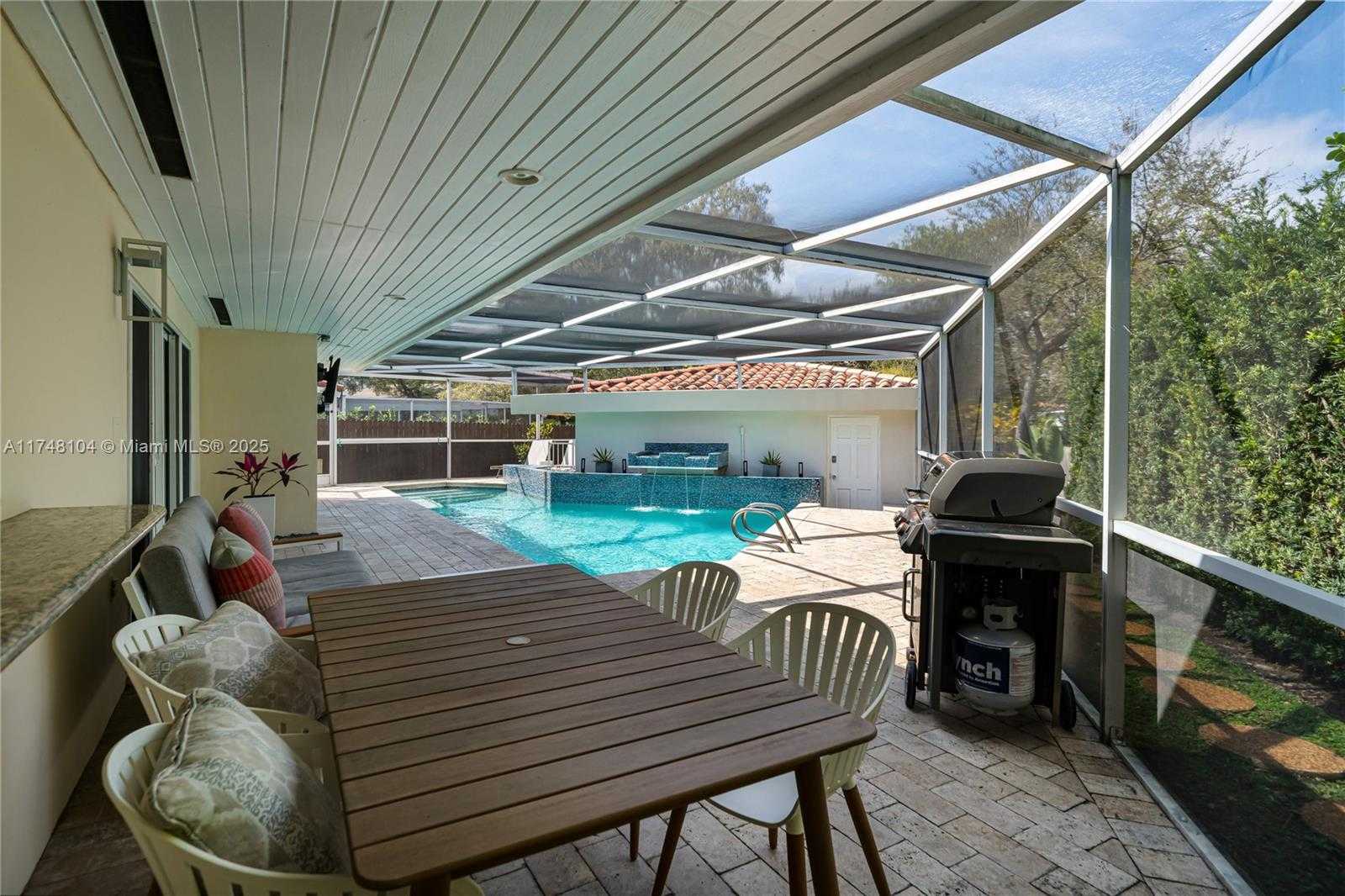 Small Image of 9280 NORTH EAST 12TH AVE, Miami Shores Number 26