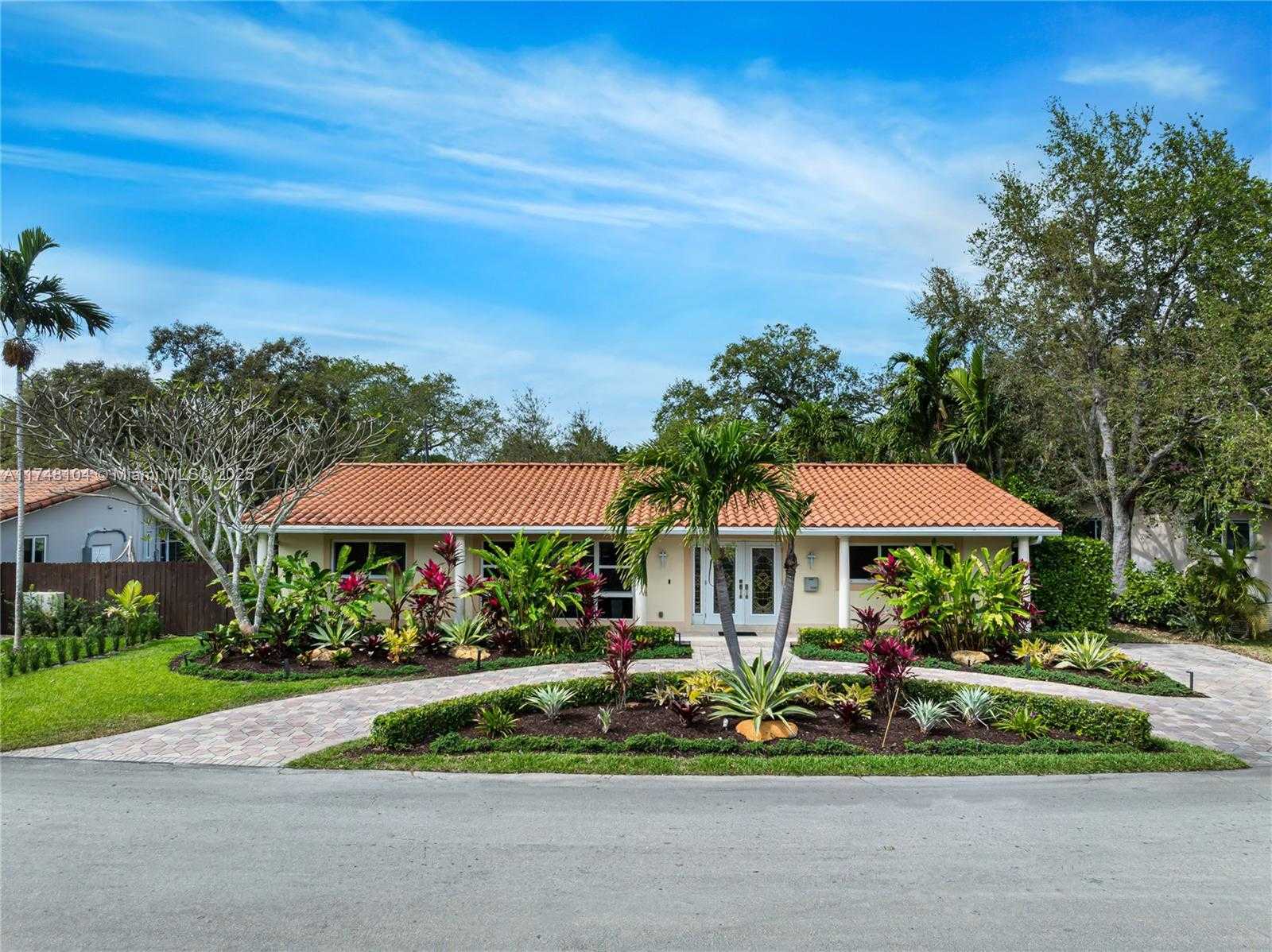 Small Image of 9280 NORTH EAST 12TH AVE, Miami Shores Number 3