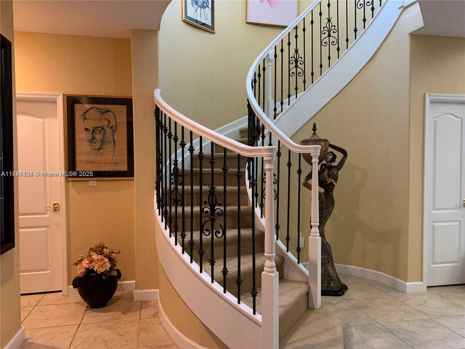 Small Image of 1065 SOUTH WEST 150TH PL, Miami Number 18