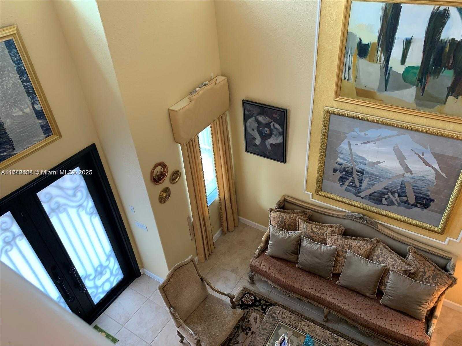 Small Image of 1065 SOUTH WEST 150TH PL, Miami Number 20