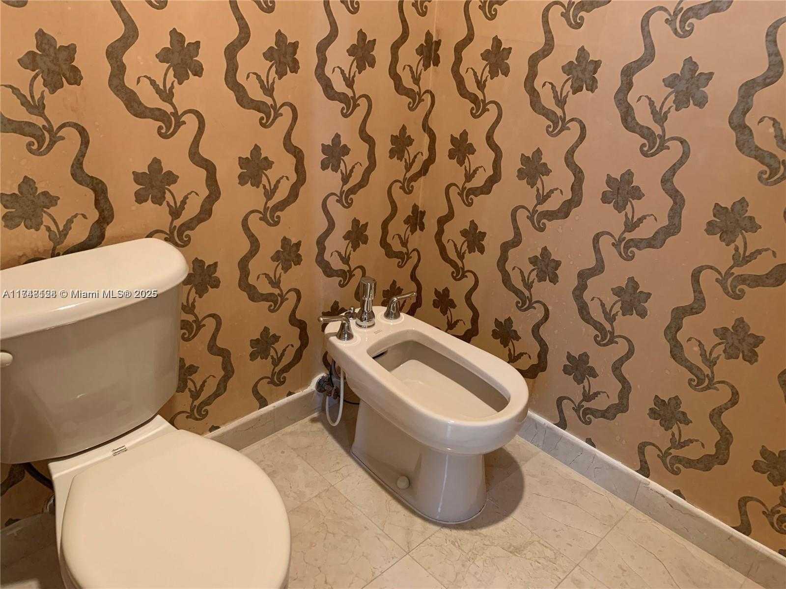 Small Image of 1065 SOUTH WEST 150TH PL, Miami Number 28