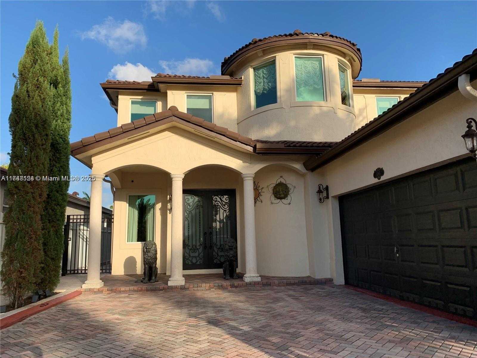 Small Image of 1065 SOUTH WEST 150TH PL, Miami Number 3